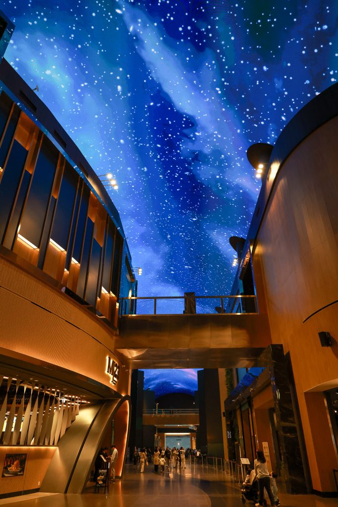 인스파이어 리조트 오로라 미디어아트 복도