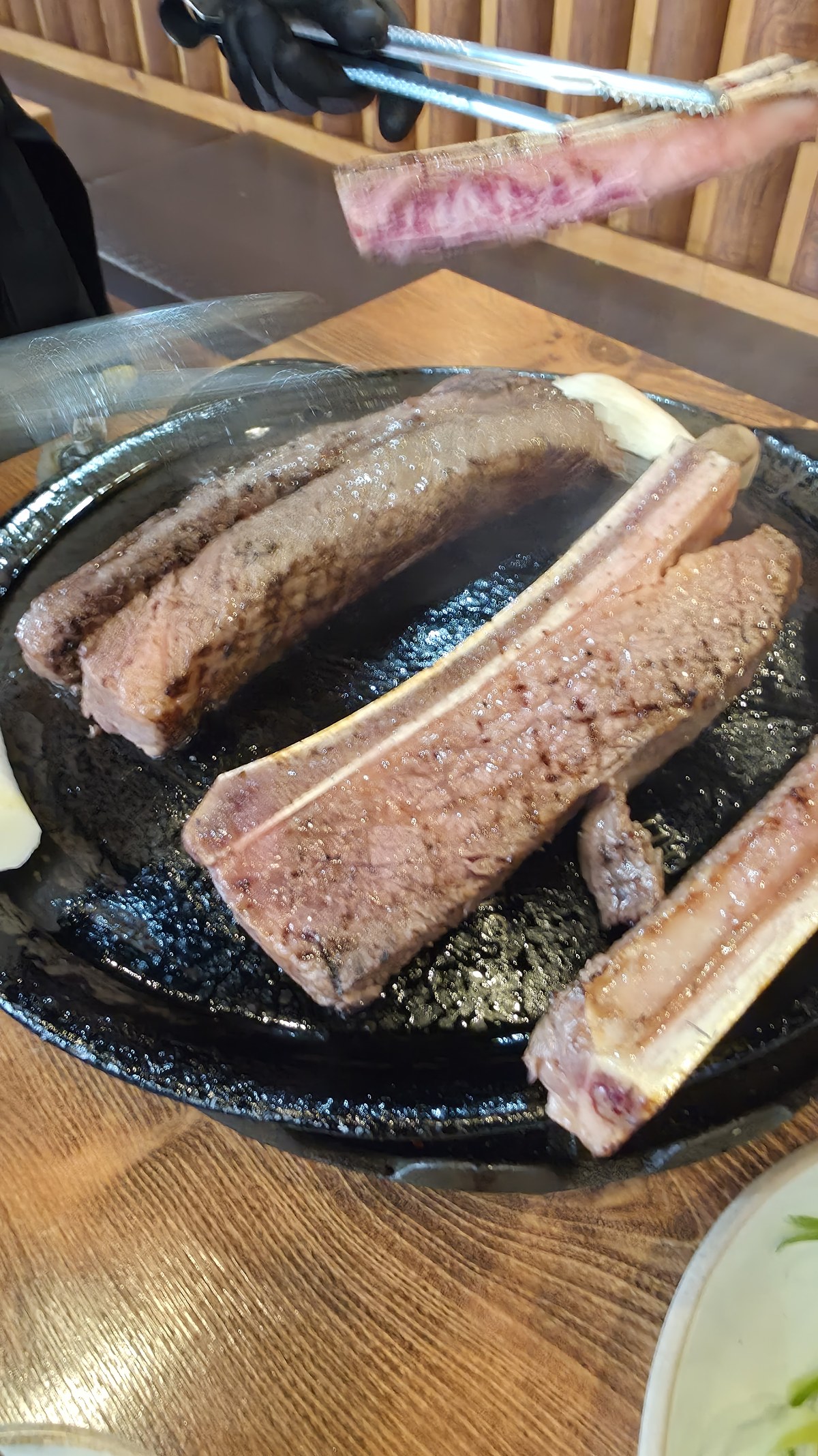 BK볏짚 우대갈비 짚불구이 시그니처 메뉴