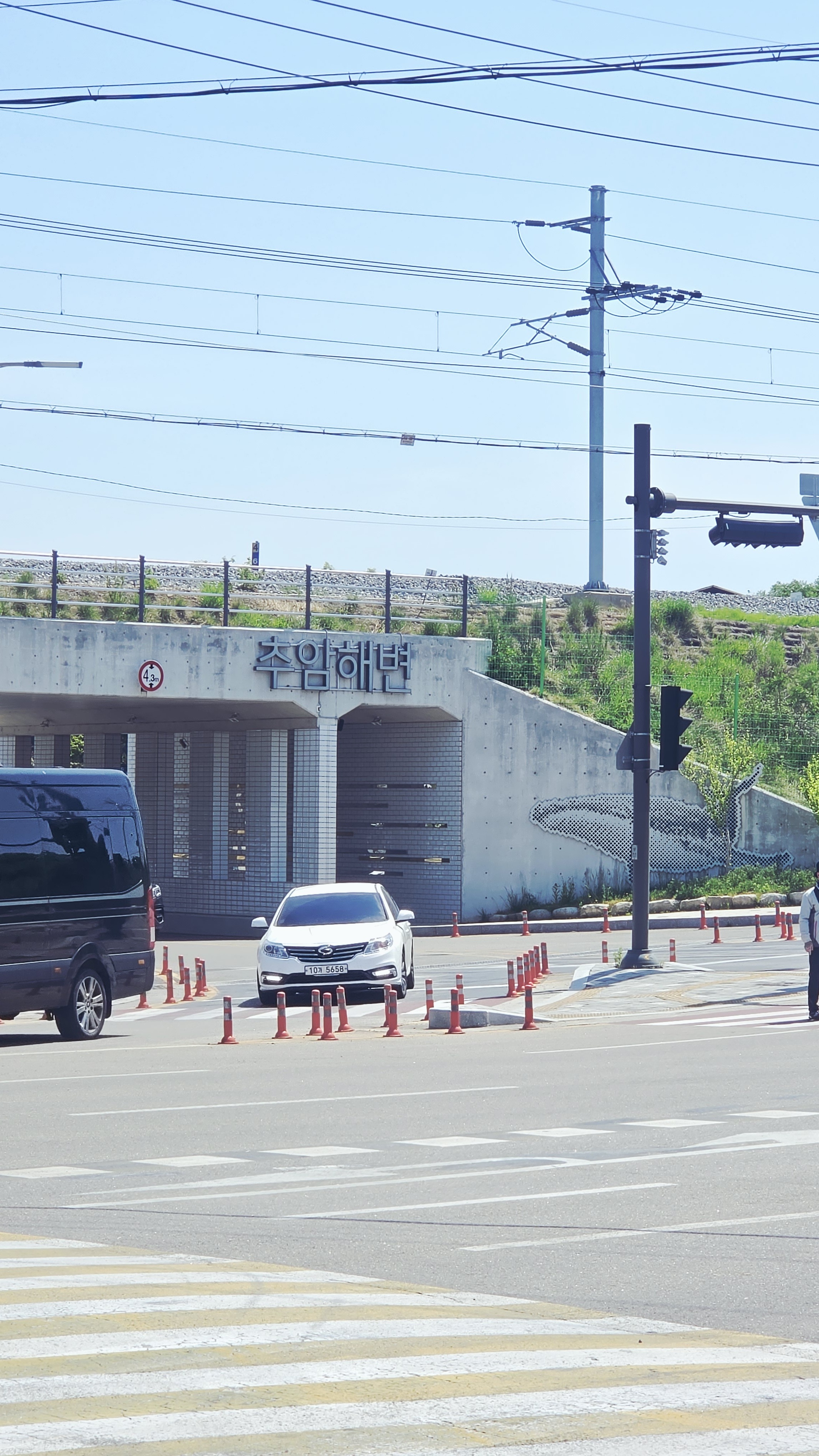 추암역 외관 — 추암해변 대중교통 접근