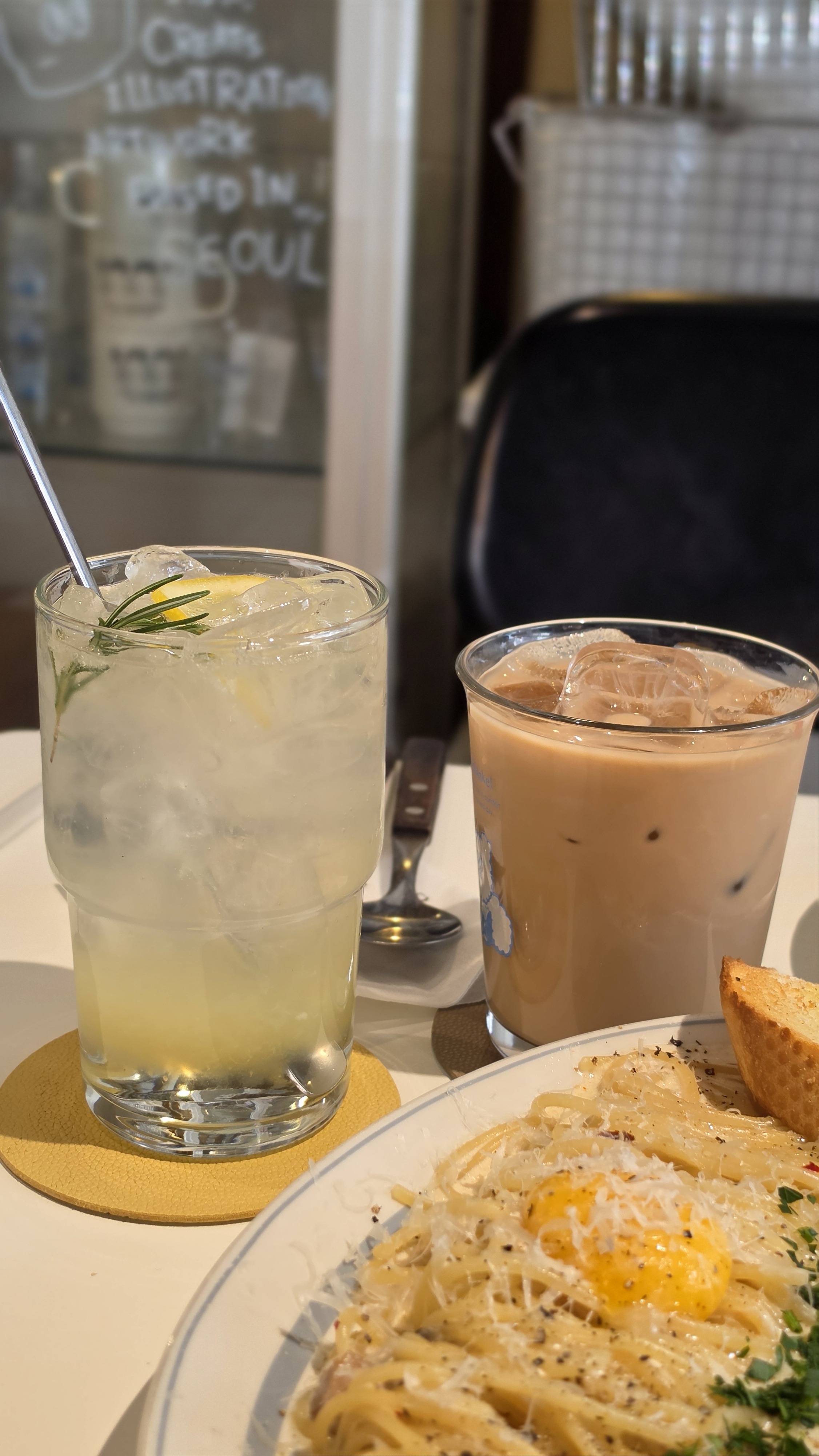 도트블랭킷 스트로베리 툴시 아이스티 — Rishi Tea