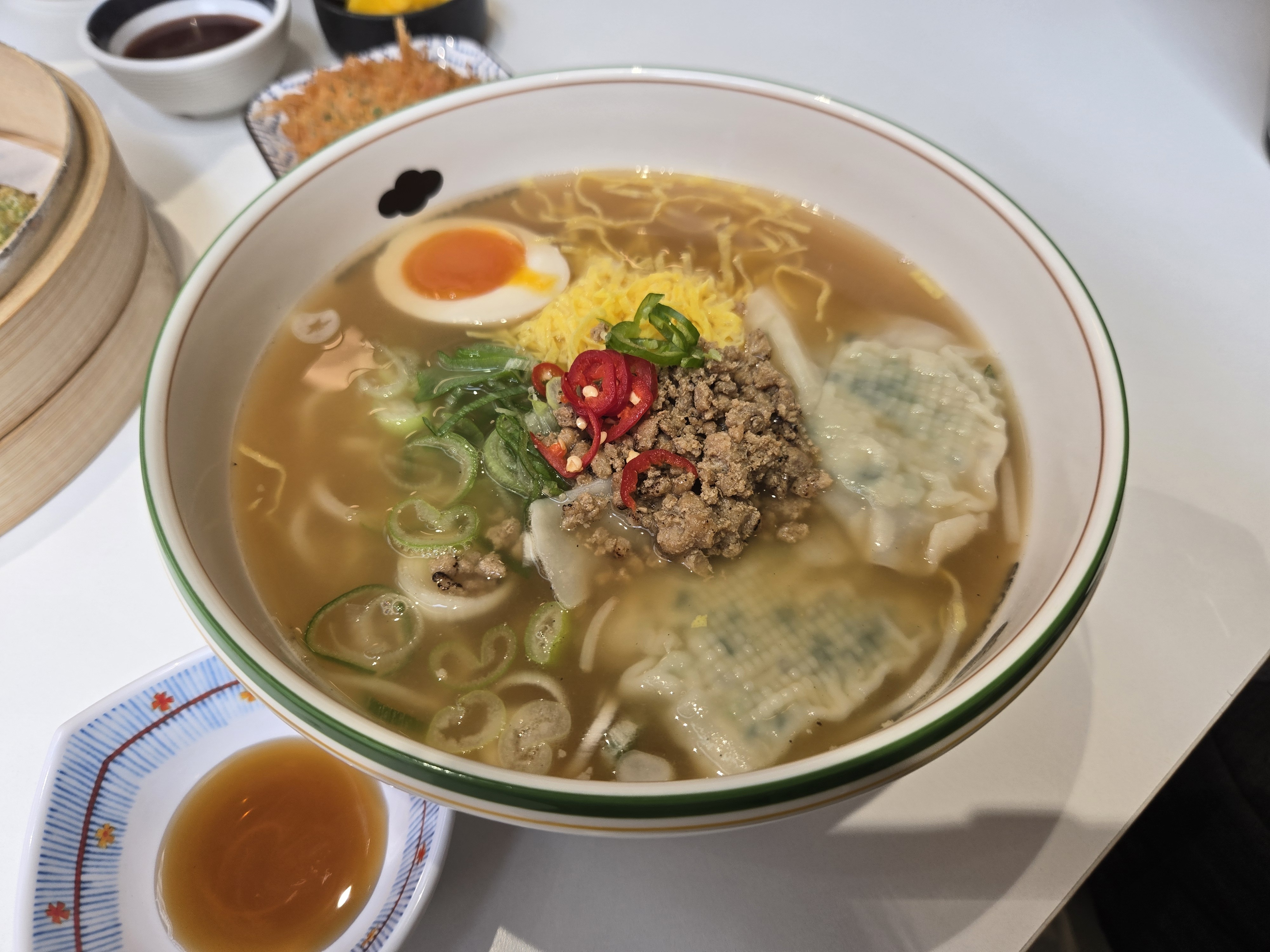 성수완당 성수 완당면 반숙계란 구름만두 다진고기 청양고추